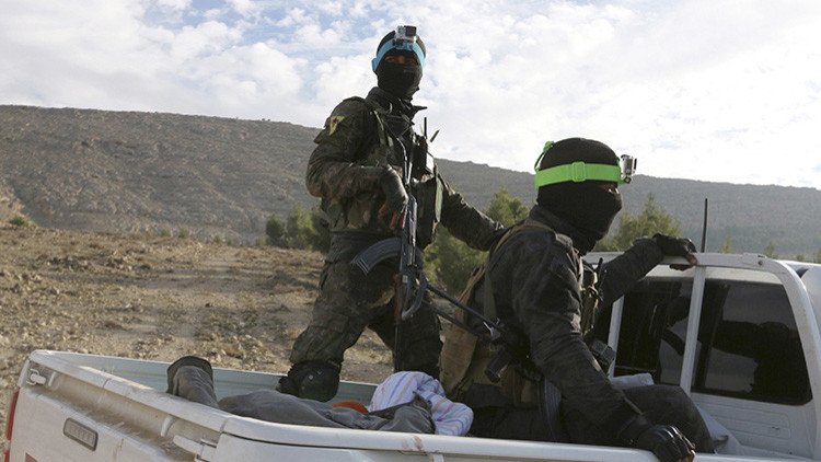 Los kurdos sirios no darán un paso atrás pese a los bombardeos turcos