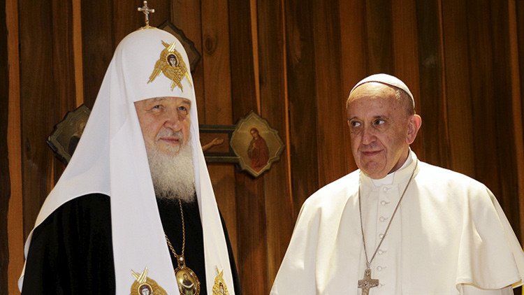 Fidel Castro: "Kiril y Francisco han suscitado la esperanza"