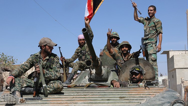 RT se adentra en la 'capital' del EI