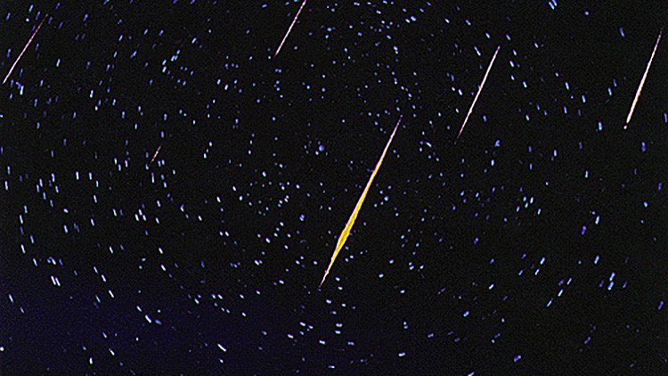 Video: ¿Existe un cometa cuya trayectoria directa se dirige hacia la Tierra?