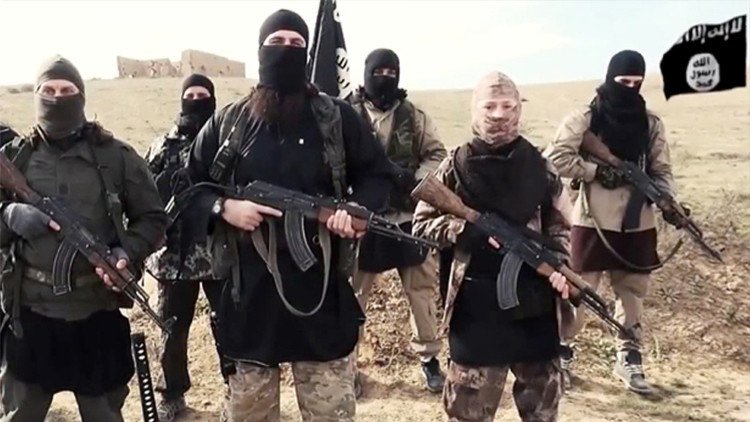 El EI ataca una ciudad siria en la frontera con Turquía tras el inicio de la tregua