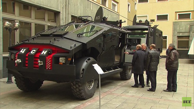 Video: Putin supervisa el nuevo 'Batimóvil' para los servicios secretos de Rusia