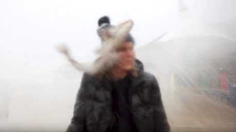 Un pez enmudece a una mujer que gritaba en medio de una tormenta