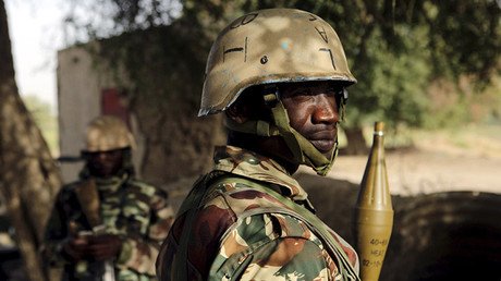 Ataque efectivo: Un dron de la Fuerza Aérea de Nigeria destruye una base de Boko Haram (Video)