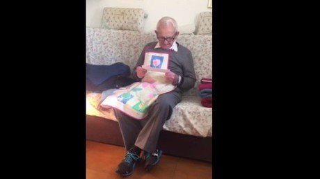 Le suben la pensión dos euros y su reacción no tiene precio