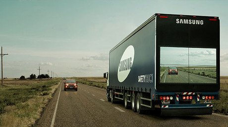 Un 'camión transparente' salvavidas invade las carreteras de Argentina (Videos)