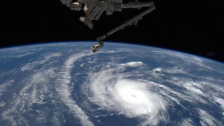 Astrónomos: "La Tierra es un planeta inhabitable observada a años luz"