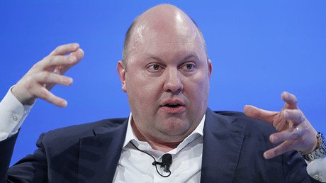 Un directivo de Facebook publica un tuit en favor del colonialismo en India e indigna a la Red