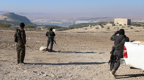 En tierra de nadie: "Turquía quiere detener a los kurdos para ayudar al EI en el norte de Siria"