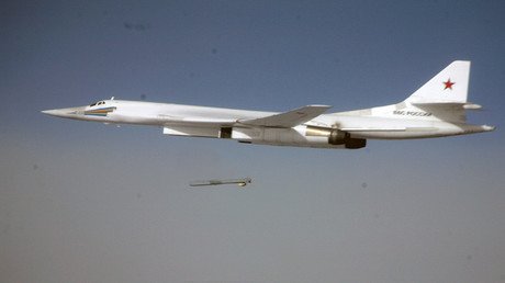 General británico: "La Fuerza Aérea rusa combate con éxito al Estado Islámico"