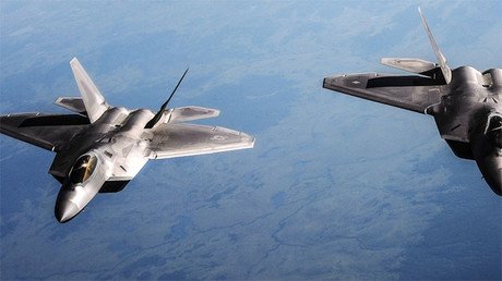EE.UU. usa en Siria cazas F-22 que costaron 400 millones de dólares "pese a no necesitarlos"