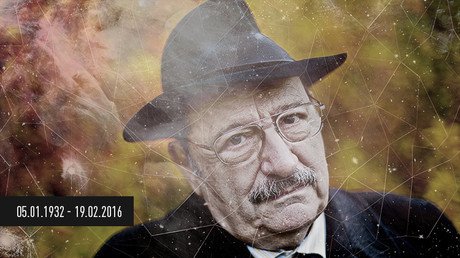 De la "conspiración universal" a la "invasión de los imbéciles": Elija la mejor cita de Umberto Eco