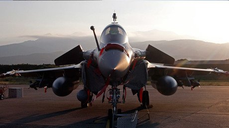 'Le Monde': Francia está llevando a cabo "operaciones secretas" en Libia