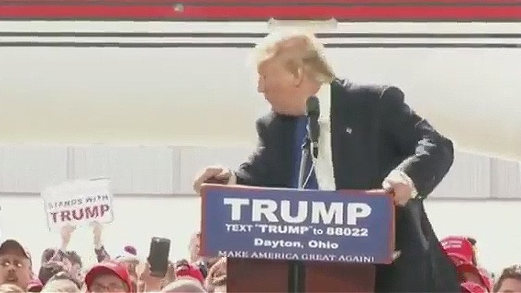 Video: Trump se lleva un susto al ser protegido por agentes secretos de un supuesto agresor