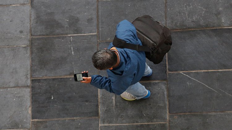 Descubren cómo los móviles afectan a nuestra actitud