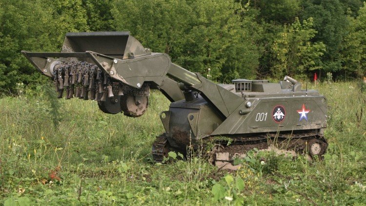 Este es el robot ruso que desactivará las minas del Estado Islámico en Palmira (Video)