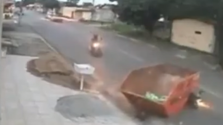 ¿Karma por partida doble?, un ladrón demuestra que es posible