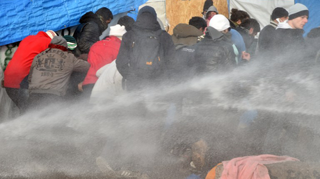 Campamento de refugiados de Calais tras de la emisión de la orden de desalojo (Fotos, video)