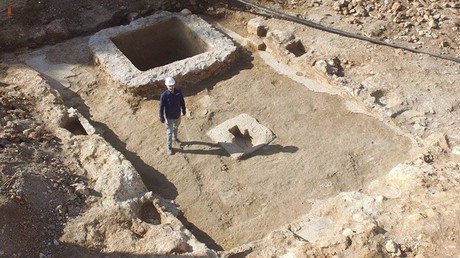 Hallazgo 'embriagador' en Jerusalén: encuentran una bodega debajo de un cuartel