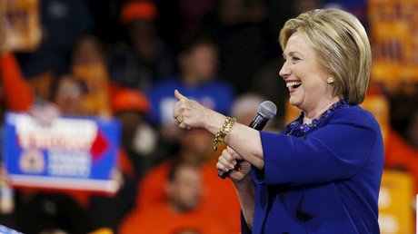 Hillary Clinton desclasificará material sobre ovnis si llega a la Casa Blanca