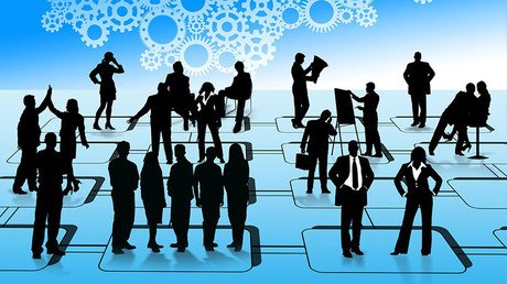 ¿Adiós a los jefes?: Por qué están condenadas a desaparecer las estructuras verticales en empresas