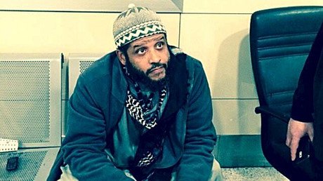 Condenan a un veterano del Ejército de EE.UU. por intentar unirse al Estado Islámico