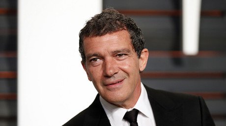 Antonio Banderas: "El muro que lo construya Donald Trump solo, ladrillo a ladrillo"