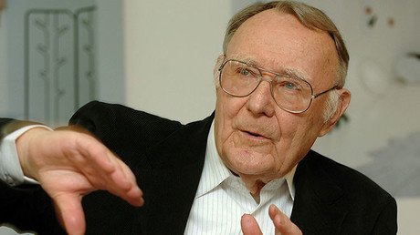 ¿Cortarse el pelo en Vietnam? Los trucos y consejos del fundador de Ikea para ahorrar dinero