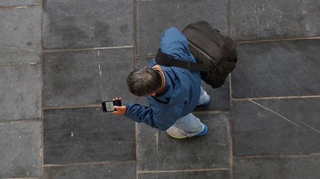 Descubren cómo los móviles afectan a nuestra actitud