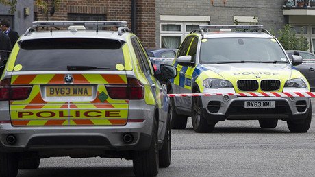 VIDEO BRUTAL: Un hombre dispara a quemarropa contra cuatro adolescentes