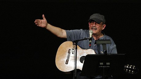 "Ya no somos los mismos": Silvio Rodríguez matiza el acercamiento entre Cuba y EE.UU