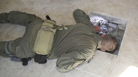 Fotos: Hallan un túnel de casi 20 metros diseñado para robar un banco en México 