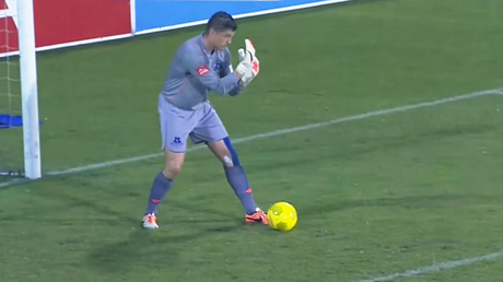 El arquero más 'teatrero' y provocador del mundo