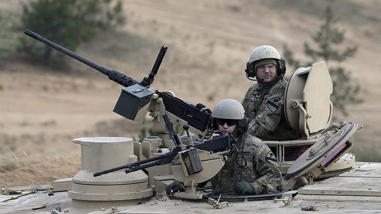 El gasto militar mundial ascendió a 1,7 billones de dólares en 2015 y EE.UU. encabeza la lista