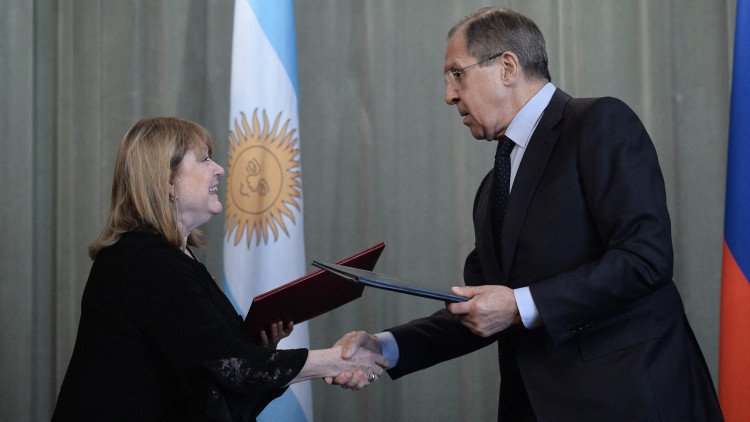 "Rusia y Argentina rechazan las sanciones y dobles estándares en la política internacional"