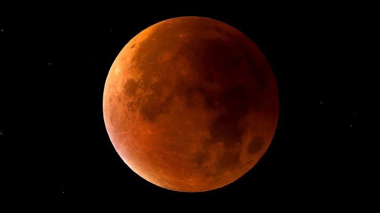 Legado del Apolo: Encuentran hierro de una supernova entre el material recogido en la Luna