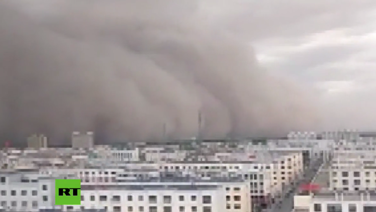 Terrorífica tormenta de arena desata el pánico en China 