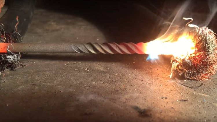 El poder de la electricidad: ¿Resistirá una broca 800 amperios?