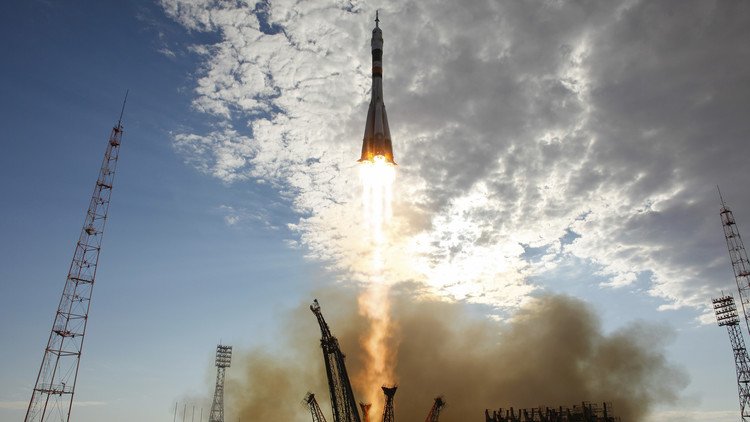 Conozca las siete armas que acompañaron a los cosmonautas en el espacio