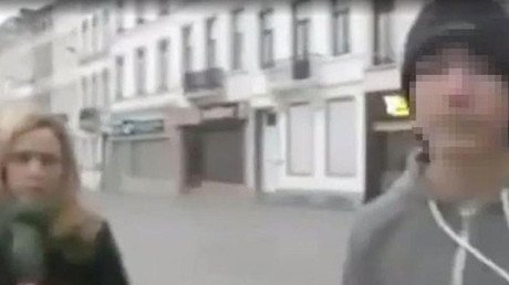 Video: Agreden en directo a unos reporteros italianos en Bruselas