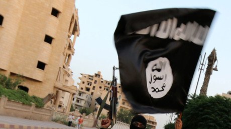 Desmienten la presunta masacre de los trabajadores de una fábrica a manos del EI en Siria