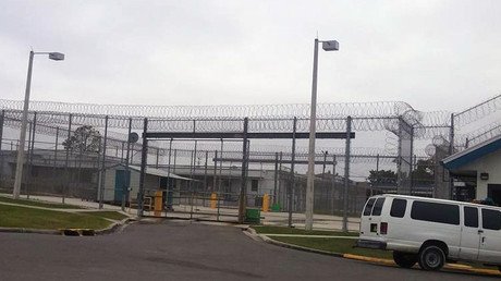 Demandan al estado de Florida por abusos sexuales en una prisión femenina