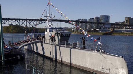 EE.UU. lanza su primer 'barco fantasma' para contrarrestar a Rusia y China (FOTOS)