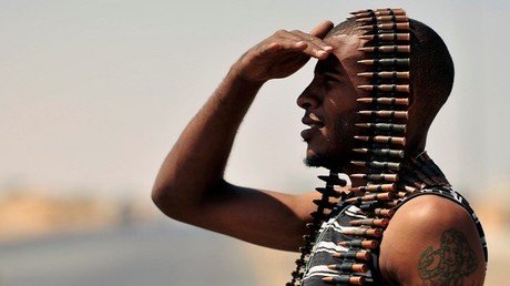 ¿Ayuda forzosa? La OTAN ofrece a Libia "desarmar" a los grupos militantes