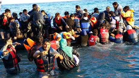 Macabro hallazgo: pescadores turcos encuentran entre sus redes el cuerpo de una niña siria (Foto)