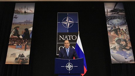 Viejos desafíos, nuevos formatos: Arranca la cumbre del Consejo OTAN-Rusia tras una larga suspensión