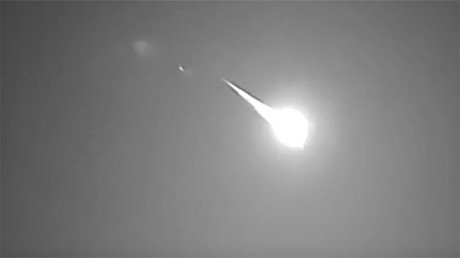 "Un caso excepcional": Una brillante 'bola de fuego' surca los cielos británicos (video, fotos)