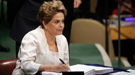 Dilma Rousseff: "Lucharé hasta que la democracia sea respetada en Brasil"
