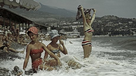 Del pajarito al selfi: diez fotos muestran cómo ha cambiado la sociedad en medio siglo