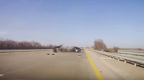 ¡Jamás hagan lo que hizo este hombre en la carretera!